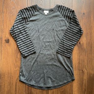 Size S LuLaRoe Randy shirt